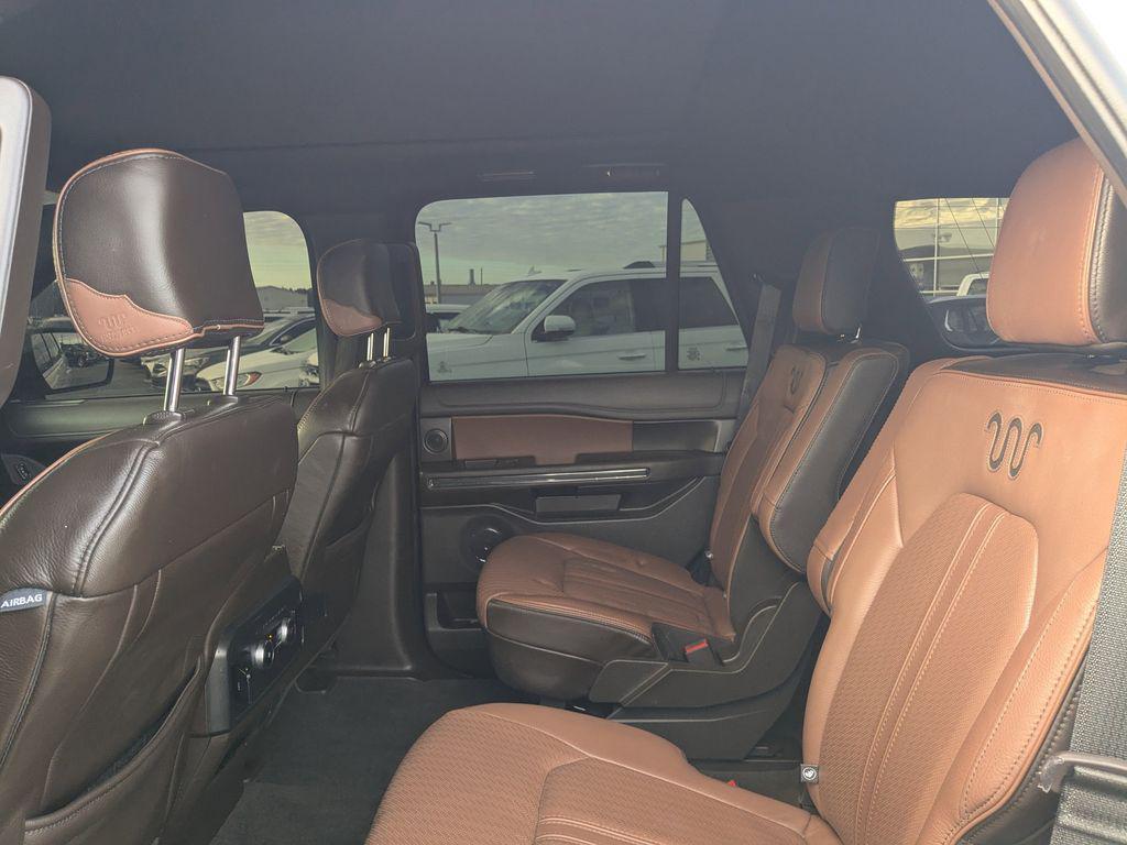 used 2024 Ford Expedition car, priced at $60,097