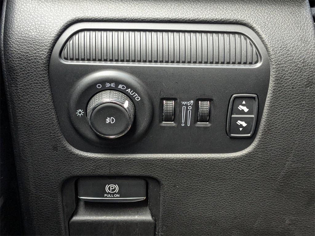 used 2024 Jeep Wagoneer L car, priced at $38,803