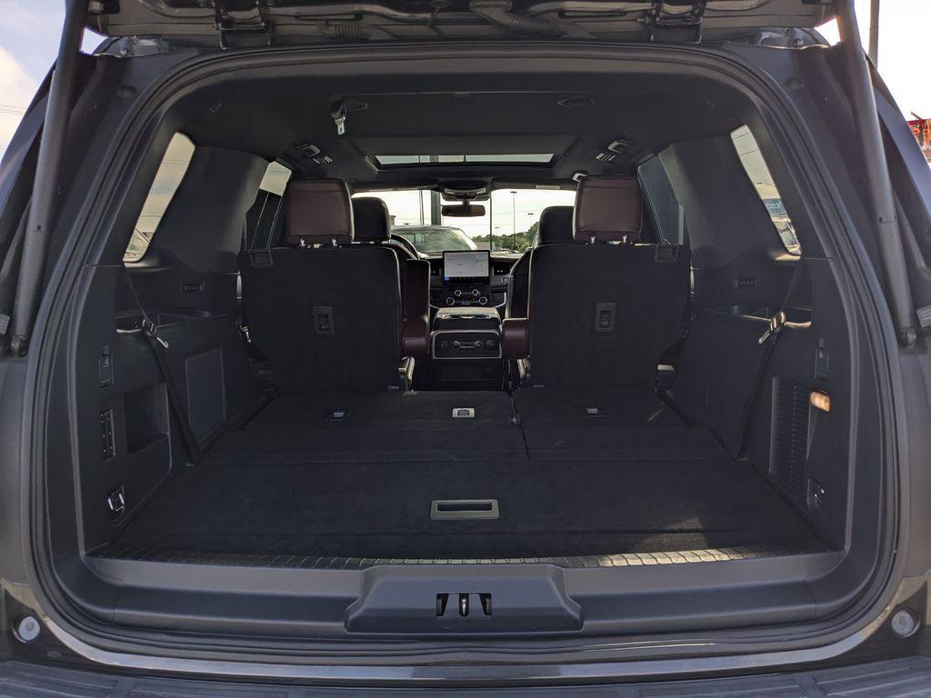 used 2024 Ford Expedition car, priced at $43,225