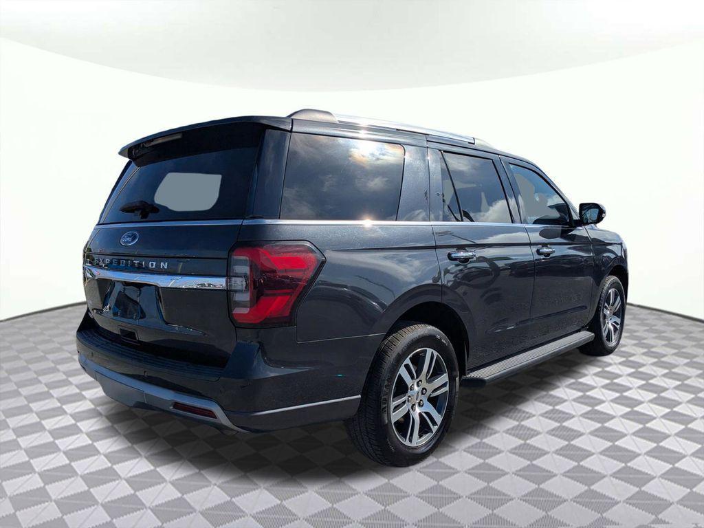used 2024 Ford Expedition car, priced at $43,225