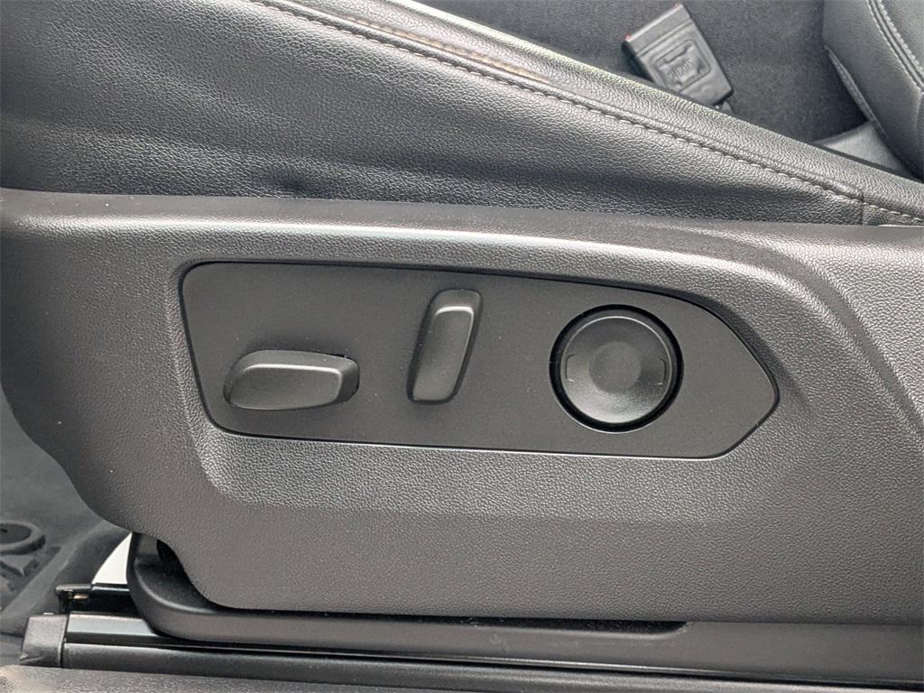 used 2023 Chevrolet Silverado 1500 car, priced at $38,690