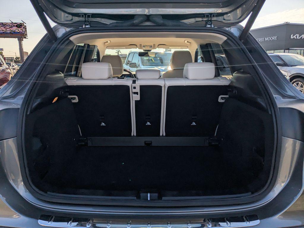 used 2023 Mercedes-Benz GLA 250 car, priced at $28,844