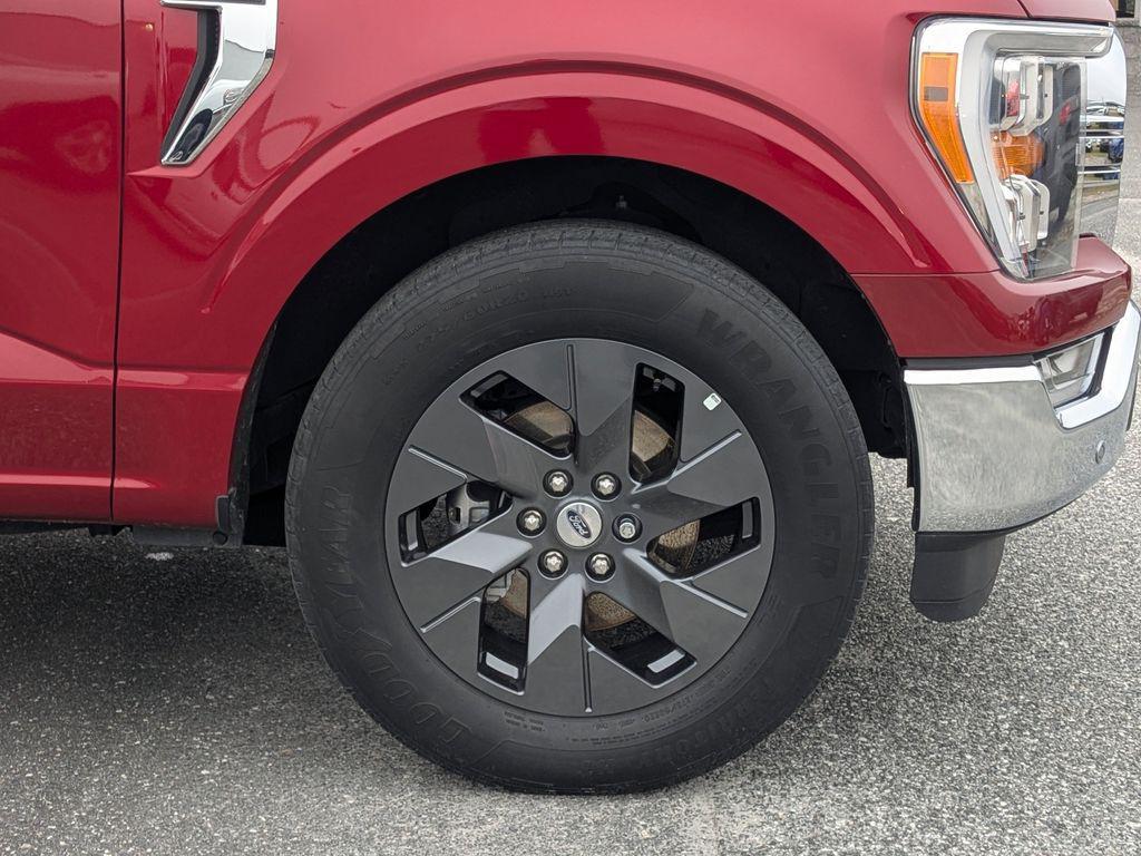 used 2021 Ford F-150 car, priced at $26,372