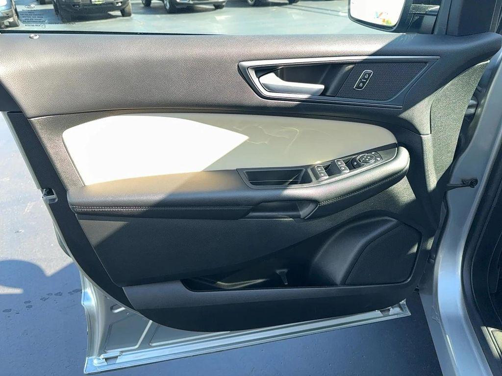 used 2024 Ford Edge car, priced at $29,999