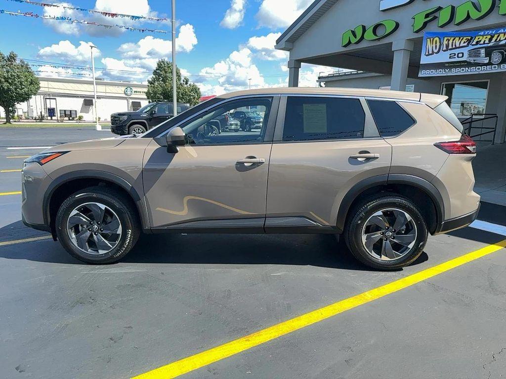 used 2025 Nissan Rogue car, priced at $25,999