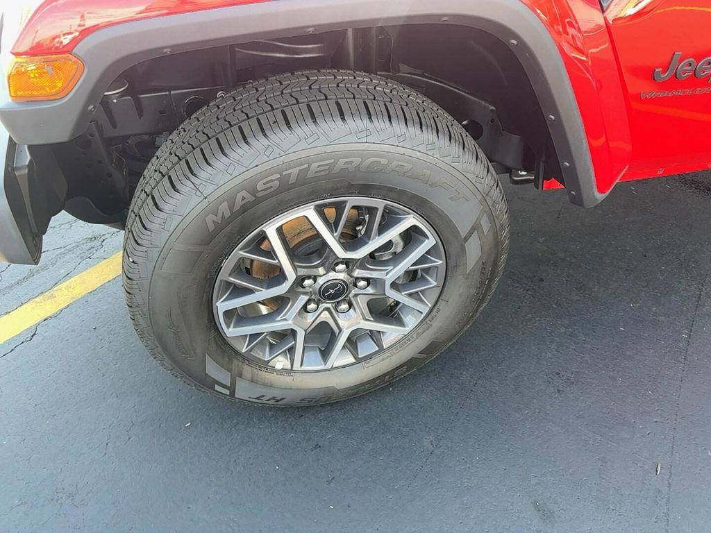 used 2025 Jeep Wrangler car, priced at $39,999
