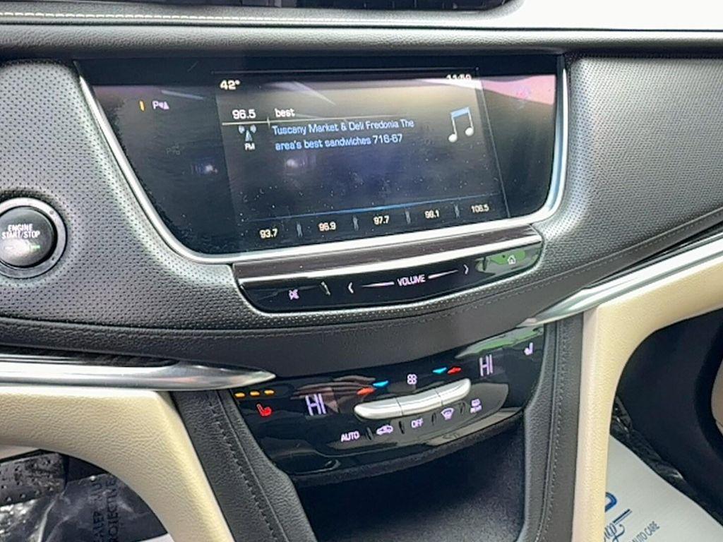 used 2018 Cadillac XT5 car