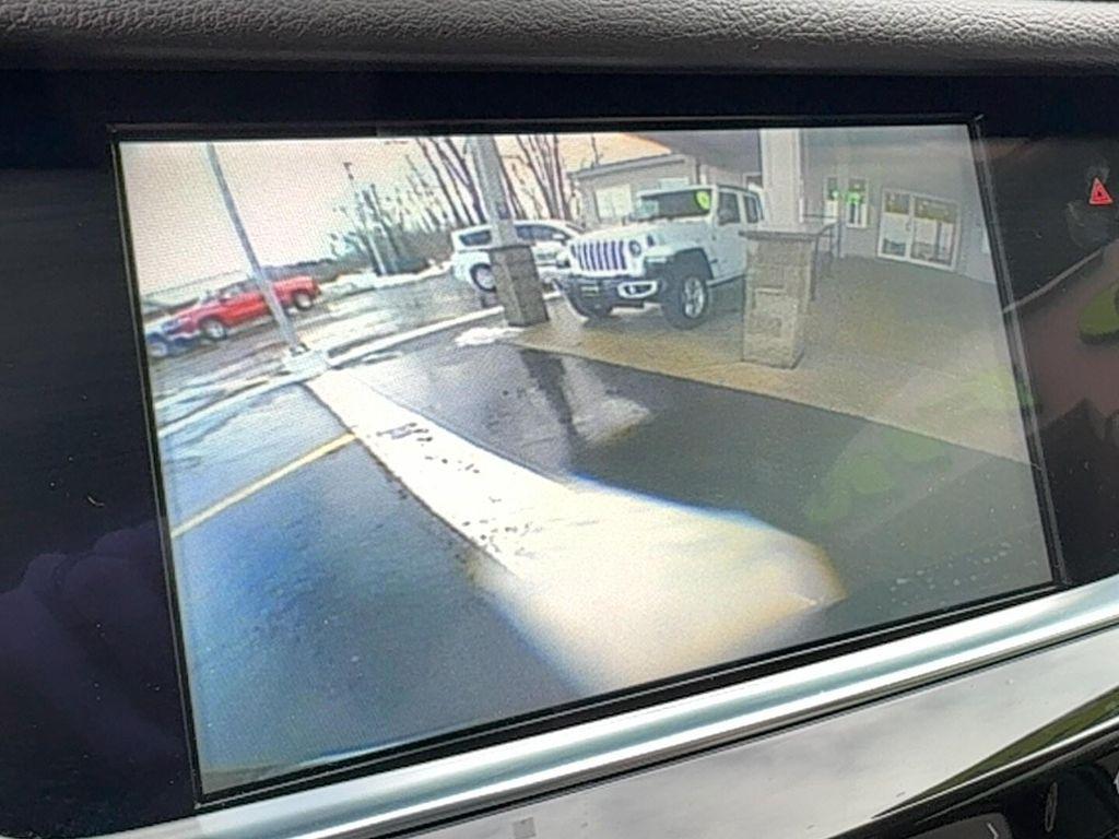 used 2018 Cadillac XT5 car