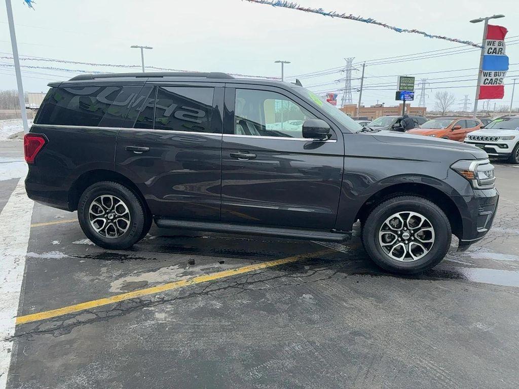 used 2024 Ford Expedition car, priced at $38,877