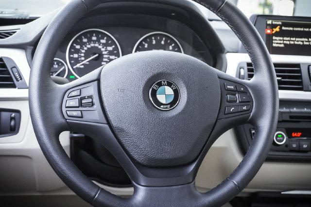 BMW 3 Series view 18