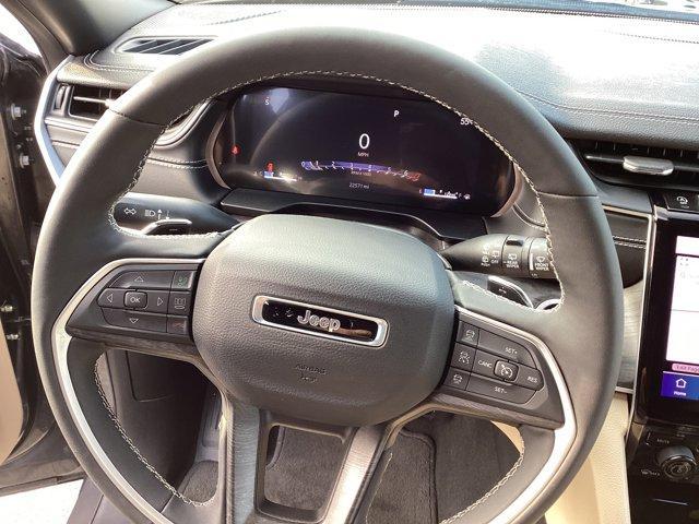 used 2025 Jeep Grand Cherokee car, priced at $41,995