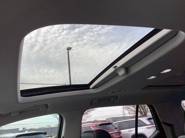 used 2018 Chevrolet Traverse car, priced at $16,510