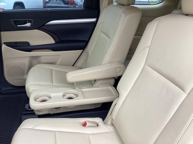used 2016 Toyota Highlander car, priced at $23,825
