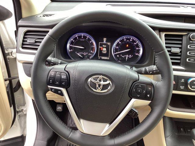 used 2016 Toyota Highlander car, priced at $23,825