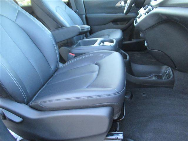 new 2026 Chrysler Pacifica car, priced at $41,466