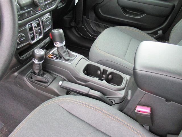 new 2026 Jeep Gladiator car, priced at $35,696