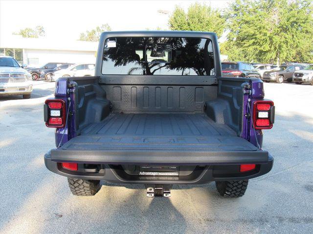 new 2026 Jeep Gladiator car, priced at $43,512