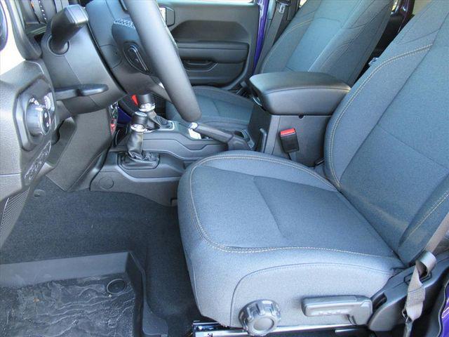 new 2026 Jeep Gladiator car, priced at $43,512