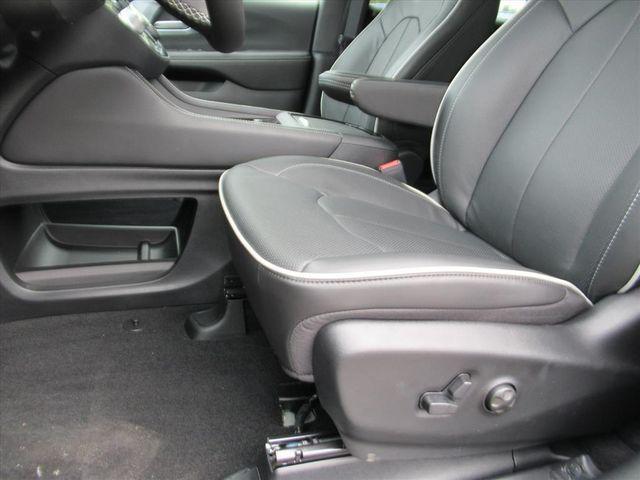 new 2026 Chrysler Pacifica car, priced at $47,498