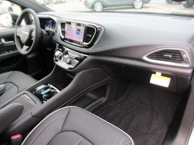 new 2026 Chrysler Pacifica car, priced at $47,498