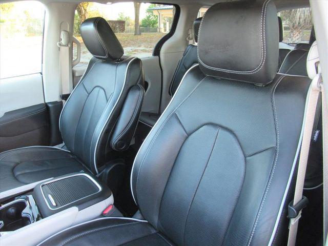used 2024 Chrysler Pacifica car, priced at $39,991
