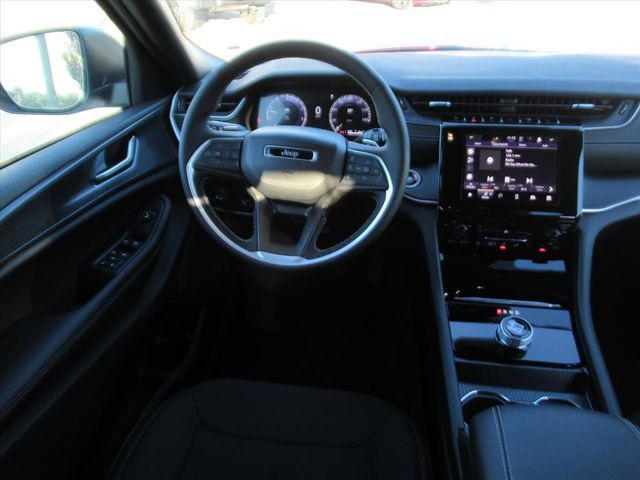 new 2025 Jeep Grand Cherokee car, priced at $28,282