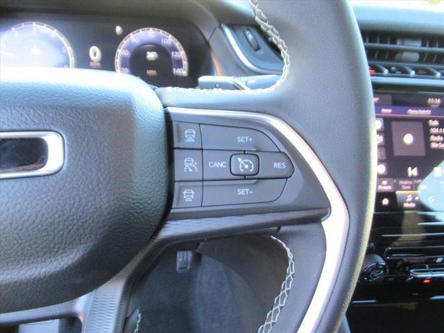 new 2025 Jeep Grand Cherokee car, priced at $28,282