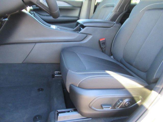 new 2025 Jeep Grand Cherokee car, priced at $28,282