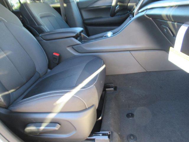 new 2025 Jeep Grand Cherokee car, priced at $28,282