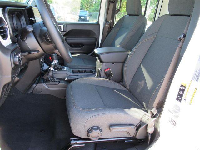 used 2026 Jeep Gladiator car, priced at $37,923