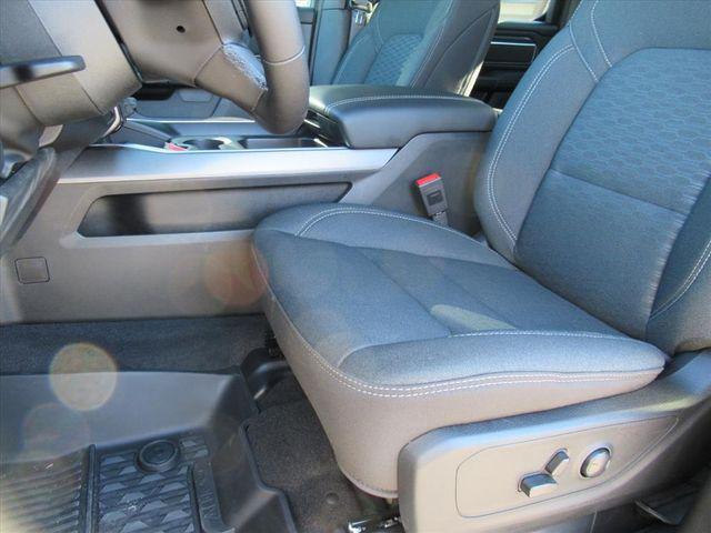 new 2025 Ram 1500 car, priced at $48,722