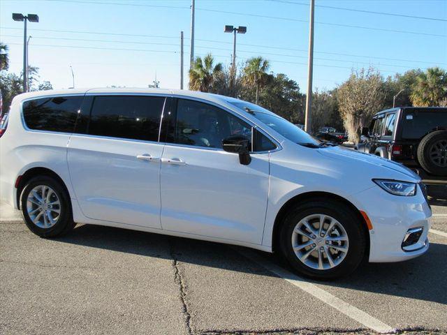 new 2026 Chrysler Pacifica car, priced at $38,127