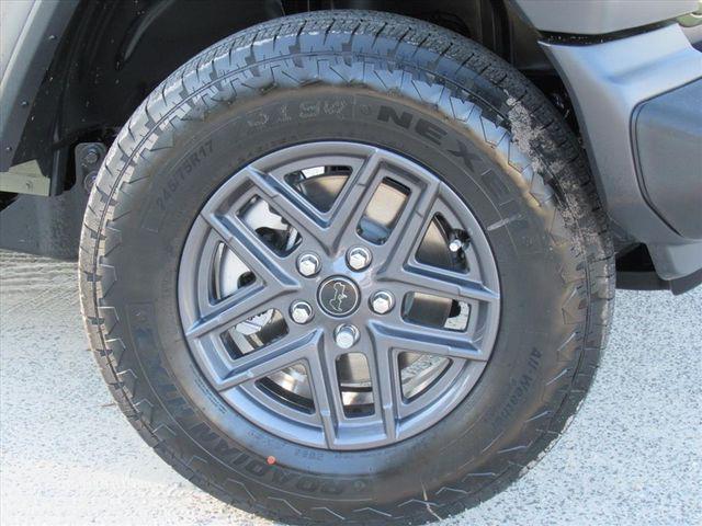 new 2026 Jeep Wrangler car, priced at $41,296