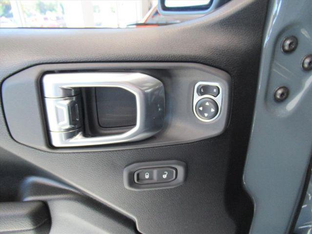 new 2026 Jeep Gladiator car, priced at $41,236