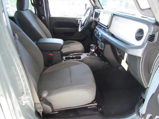 new 2026 Jeep Gladiator car, priced at $41,236