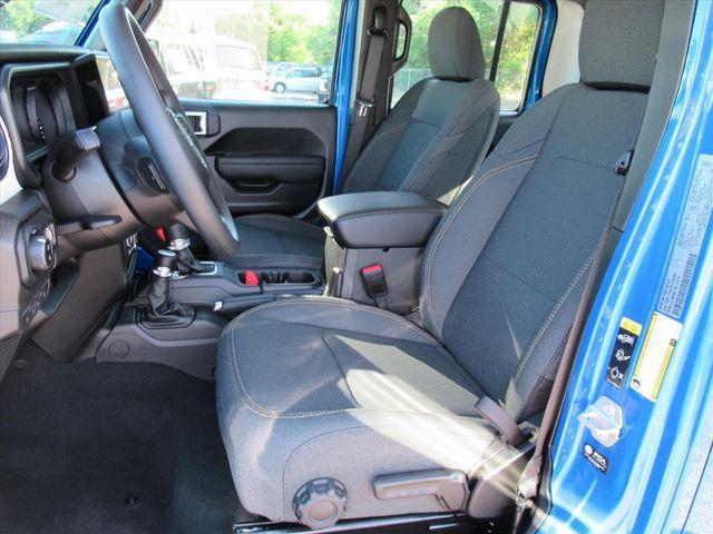 new 2026 Jeep Gladiator car, priced at $35,184