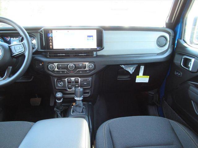 new 2026 Jeep Gladiator car, priced at $35,184