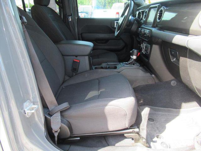 used 2023 Jeep Gladiator car
