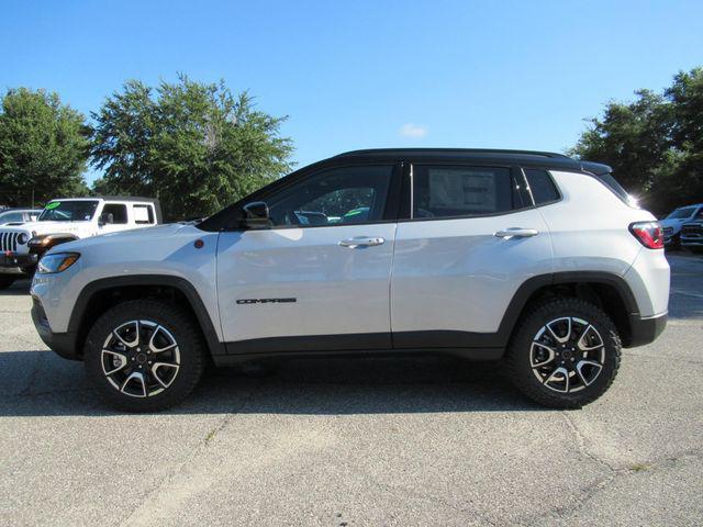 new 2026 Jeep Compass car, priced at $34,298