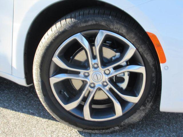 new 2026 Chrysler Pacifica car, priced at $47,697