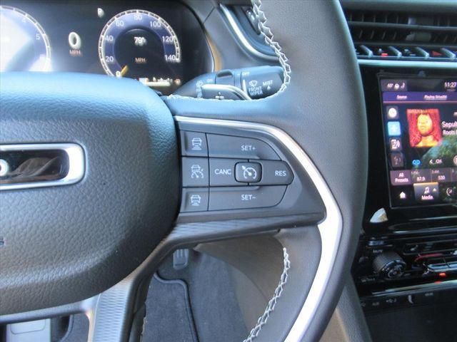 new 2025 Jeep Grand Cherokee car, priced at $27,598