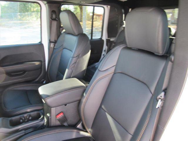 new 2026 Jeep Gladiator car, priced at $43,857