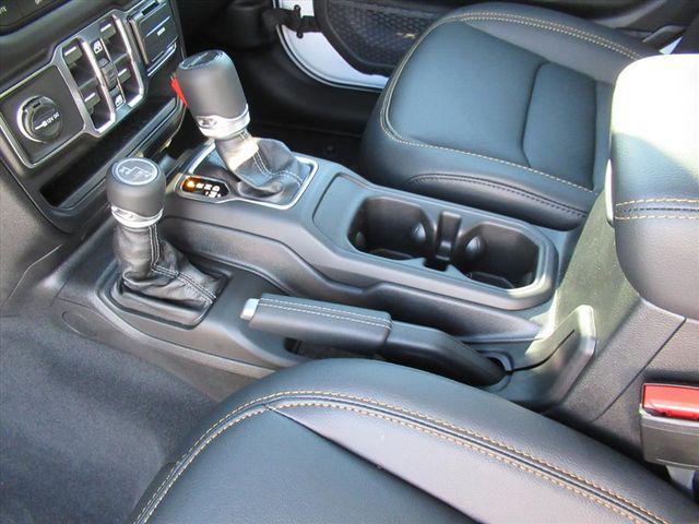 new 2026 Jeep Gladiator car, priced at $43,857