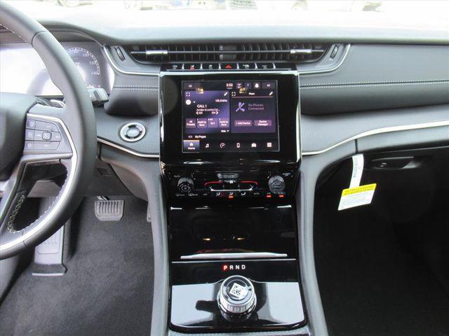 new 2025 Jeep Grand Cherokee car, priced at $28,110