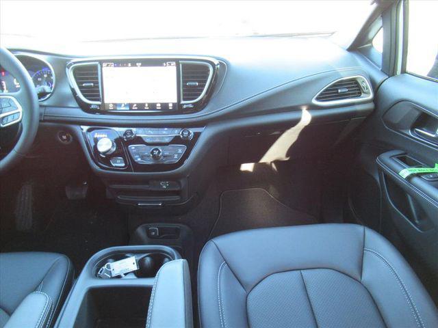 new 2026 Chrysler Pacifica car, priced at $38,304