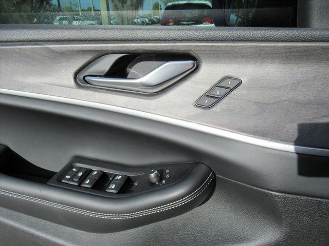 new 2025 Jeep Grand Cherokee car, priced at $40,799