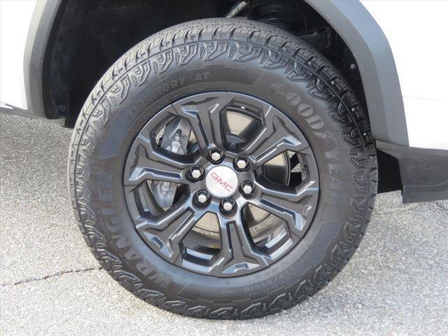used 2024 GMC Canyon car, priced at $34,993