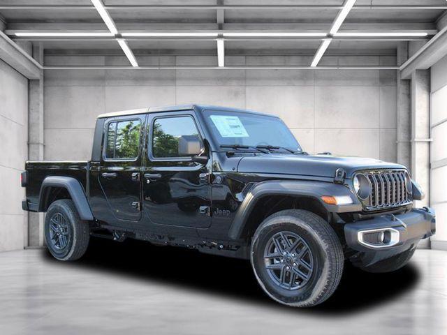 new 2026 Jeep Gladiator car, priced at $35,676
