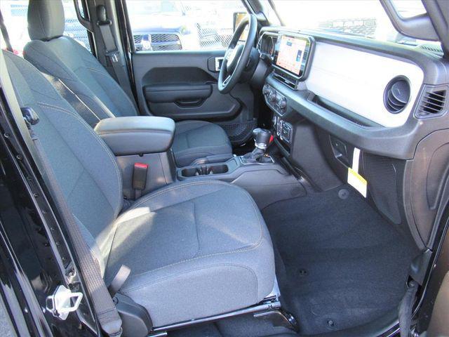 new 2026 Jeep Gladiator car, priced at $35,676
