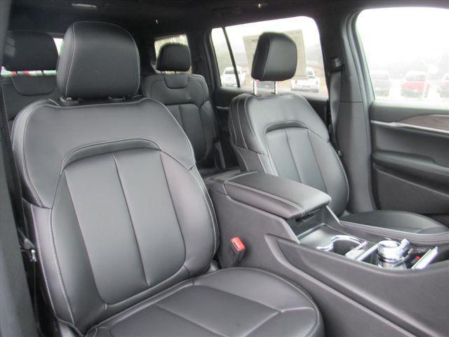 new 2025 Jeep Grand Cherokee L car, priced at $41,886
